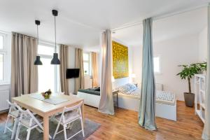 Apartament Der Schöne Ernst Berlin Niemcy