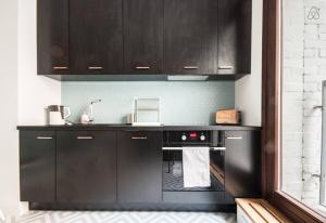 oompH Warsaw Central STREET ART Apartments