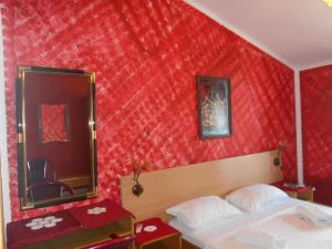 Triple Room with Balcony and Sea View room in Triple Room Rovinj 13591d