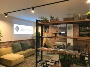 ゲストハウス プルーフポイント (Guest House Proof Point)
