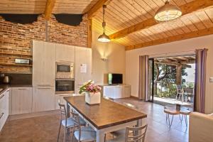 Villas Domaine Arcobiato : photos des chambres