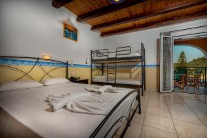 Tsiolis Studios & Apartments Zakynthos Greece