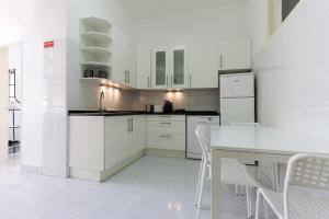 Cozy and Sunny Apartment - Anjos, Lisbon