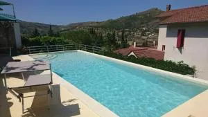 Villa Santulli with private pool - Matonti
