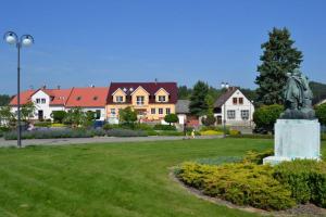 Fizetővendéglátó-hely U Rozhovoru Rovensko pod Troskami Csehország