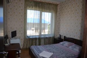 Family Room room in Lucky Hous