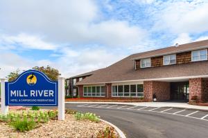Mill River Resort