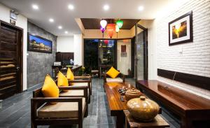 Sông Lụa (Silk River Villa)