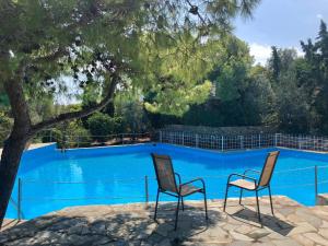 Sea-view maisonette at Sounio