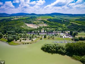 Apartman Éden Kemping Panzió Neszmély Magyarország