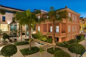 Trianon Luxury Apartments & Suites - Souda