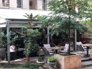 3 hviezdičkov&yacute; hotel Hotel Piemonte Tirana Alb&aacute;nsko