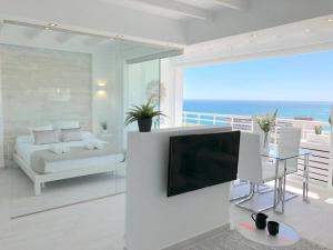Loft del Mar - Charming luxury apartment at La Roca