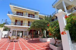 Hotel Karyatides Aegina Greece