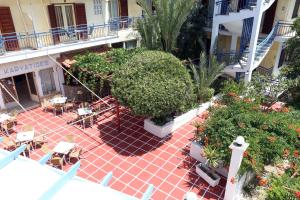 Hotel Karyatides Aegina Greece