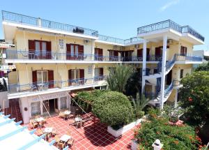 Hotel Karyatides Aegina Greece