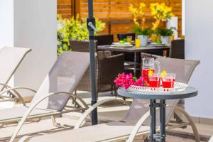 Villa White Moonflower