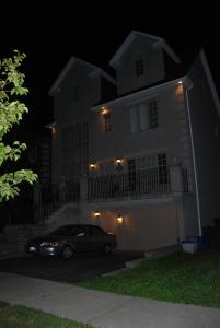 Saras Place - Strictly Kosher Home