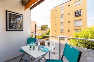 Beautiful studio near sea (free parking)