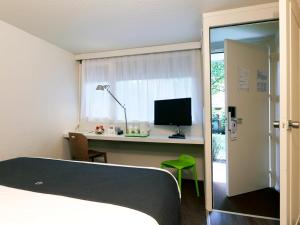 Hotels Campanile Rouen Est - Franqueville Saint Pierre : photos des chambres