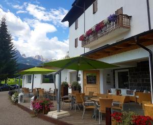 Ciasa Alpina Relax Hotel
