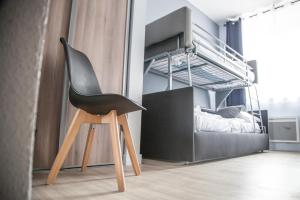 Hotels ULVF La Citadelle de Conflans : Chambre Quadruple Standard