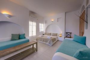 Standard Triple Room room in Aspalathras White Hotel