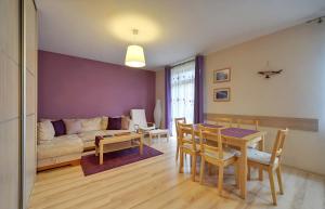 Apartment room in Wrzosowy