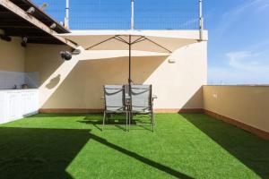 Villa Blanca Tenerife - Private rooms - Terrace and BBQ, 5 minutes from the beach and airport