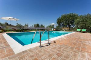 Umbrian Holiday on the enchanting hills of Todi!