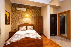 The First Ottoman Suites