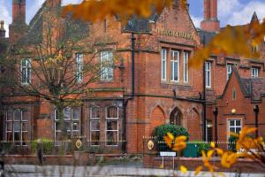 Best Western Plough and Harrow Hotel