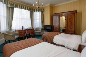 Superior Twin Room room in Best Western Swiss Cottage Hotel