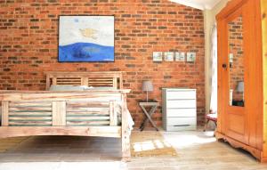 New barn room private space, FIBRE Wifi, Vegan Home