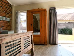 New barn room private space, FIBRE Wifi, Vegan Home