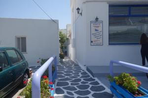 Noe Rooms Tinos Greece