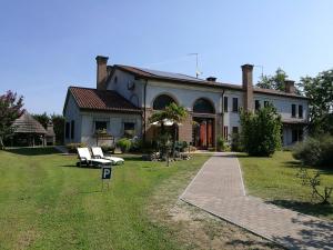 Pensi&oacute;n La Corte Bed & Breakfast Rosolina Italia