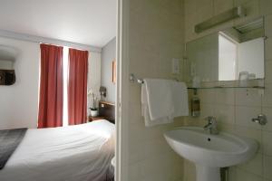 Hotels Denfert-Montparnasse : photos des chambres