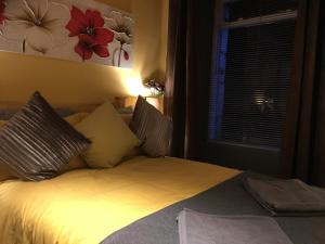 Morrisson St Apartments