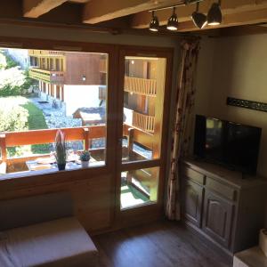 Appartements Duplex Apartment Right At The Ski Lift Tracks : photos des chambres