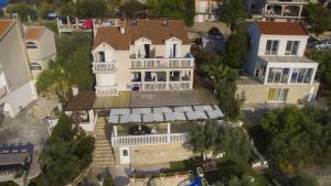One Bedroom Apartment with Sea View room in Villa Rosa