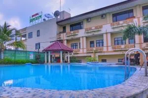 扎姆扎姆酒店和度假村 - 谏义里