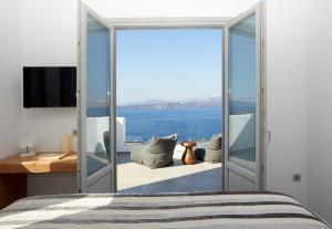 Phos The Boutique Santorini Greece