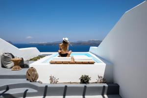 Phos The Boutique Santorini Greece