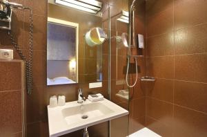 Hotels Hotel de Paris : photos des chambres