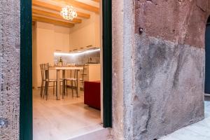 BRAGORA 3524 BETWEEN SAN MARCO AND BIENNALE