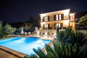 Split-Villas Dalmatica for 12 - Split