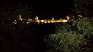 Zukas Hause - 阿巴斯图马尼