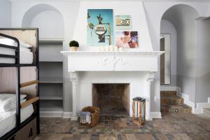 Private 4-Bed Room room in Generator Miami
