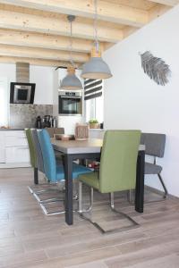 Dreiländerblick, 150 meter van piste met tafeltennis